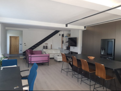 Duplex design deosebit, zona Decathlon - V1146