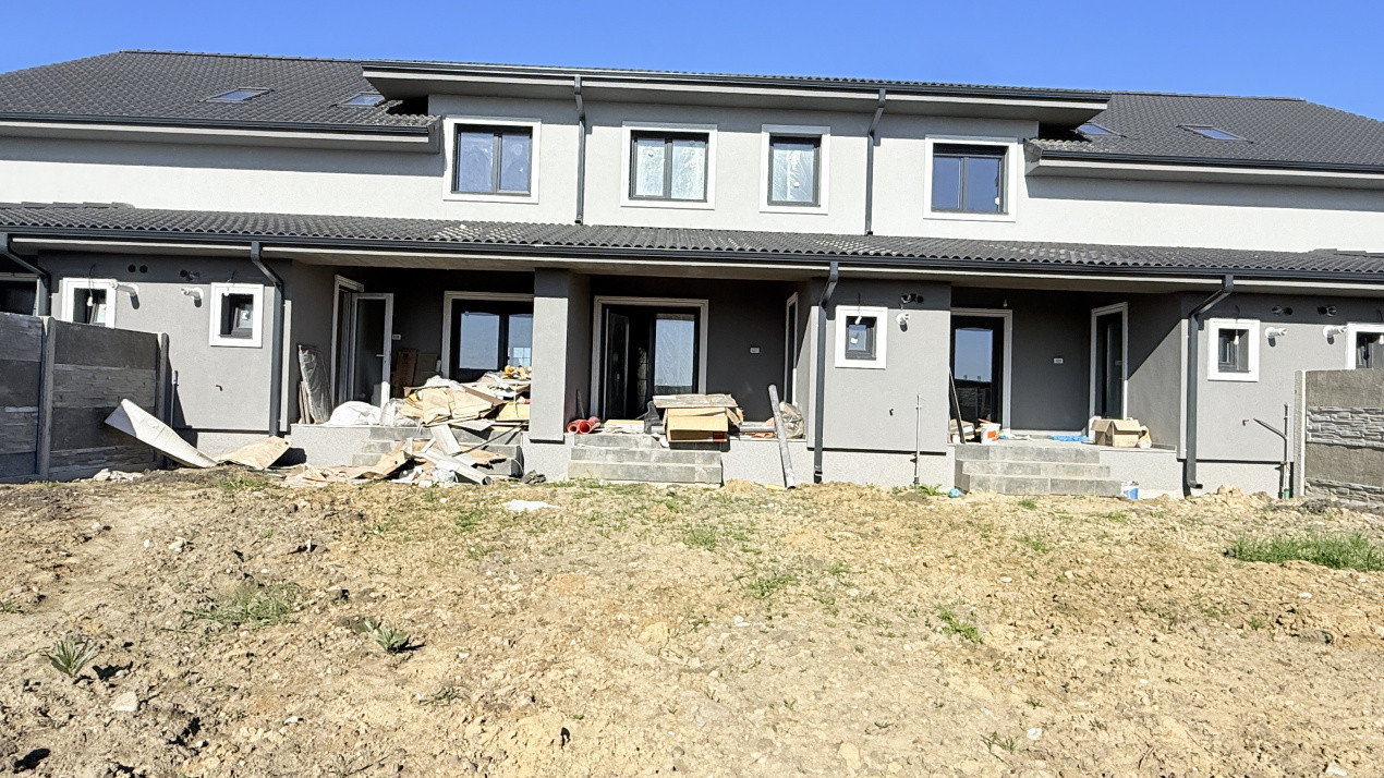 Casa de vanzare cu 4 camere cu toate utilitatile - Lidl Drumul Boilor 1, foxfort.ro