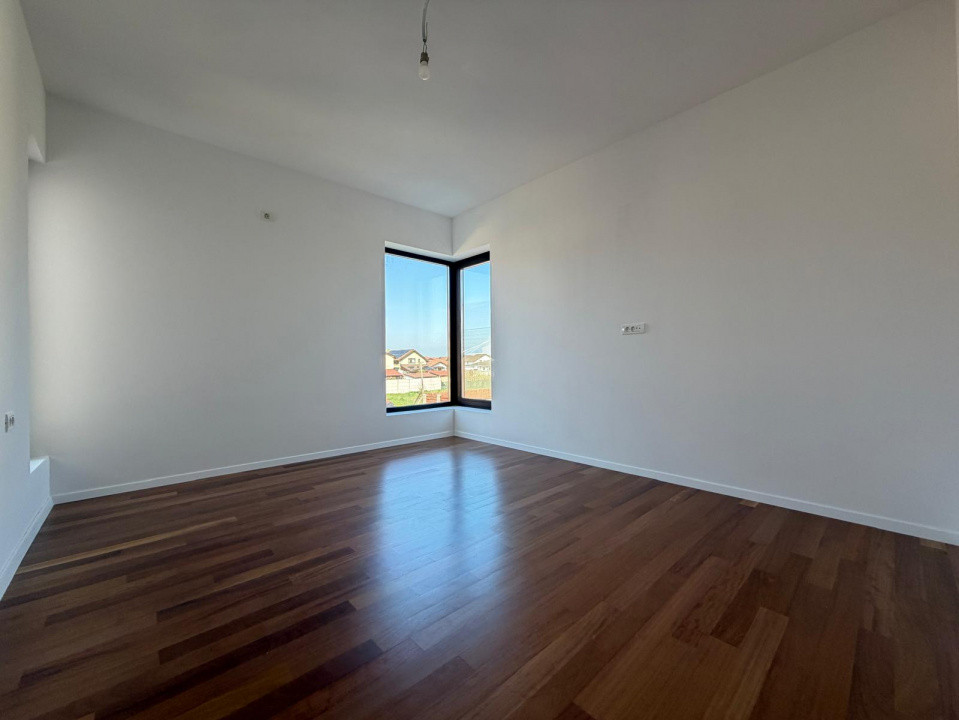 Duplex 5 camere despartit prin camera tehnica - la cheie, in Sacalaz 7, foxfort.ro