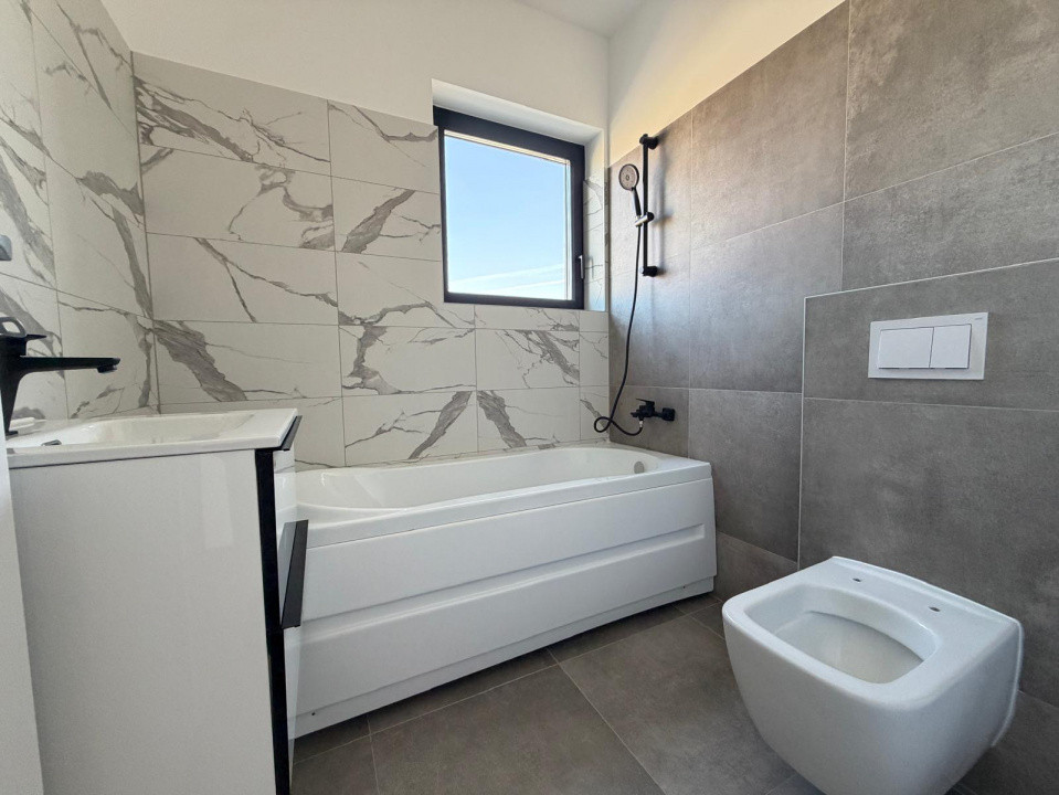 Duplex 5 camere despartit prin camera tehnica - la cheie, in Sacalaz 9, foxfort.ro