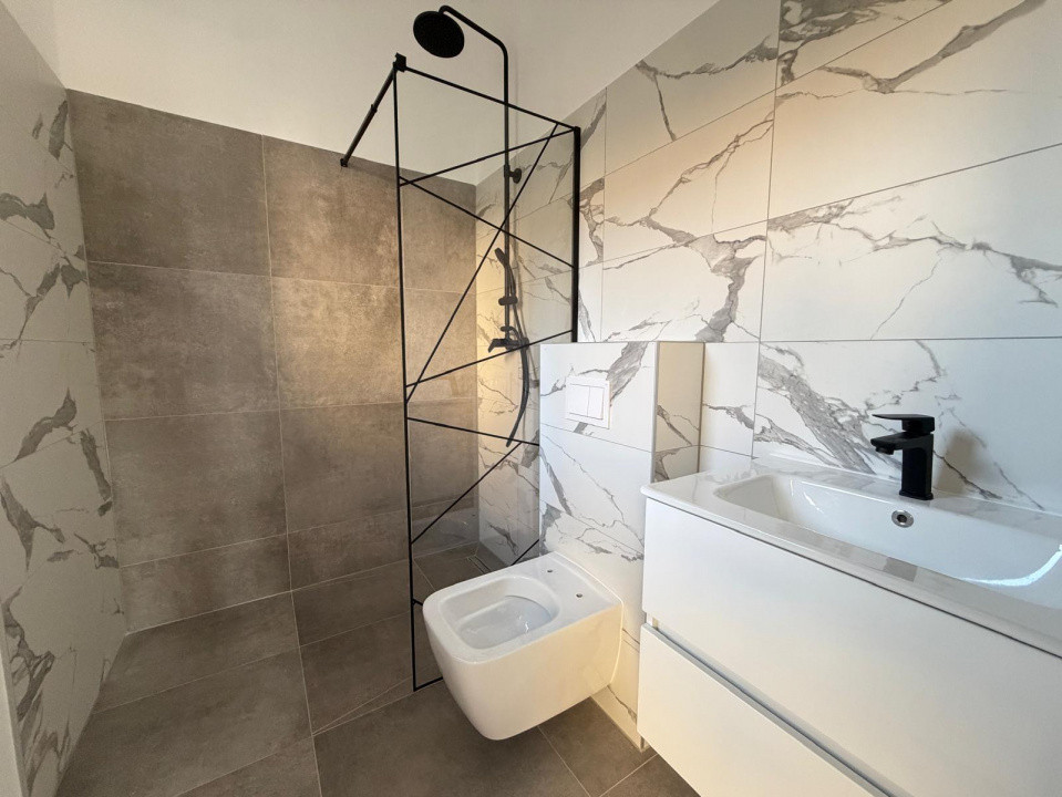 Duplex 5 camere despartit prin camera tehnica - la cheie, in Sacalaz 10, foxfort.ro