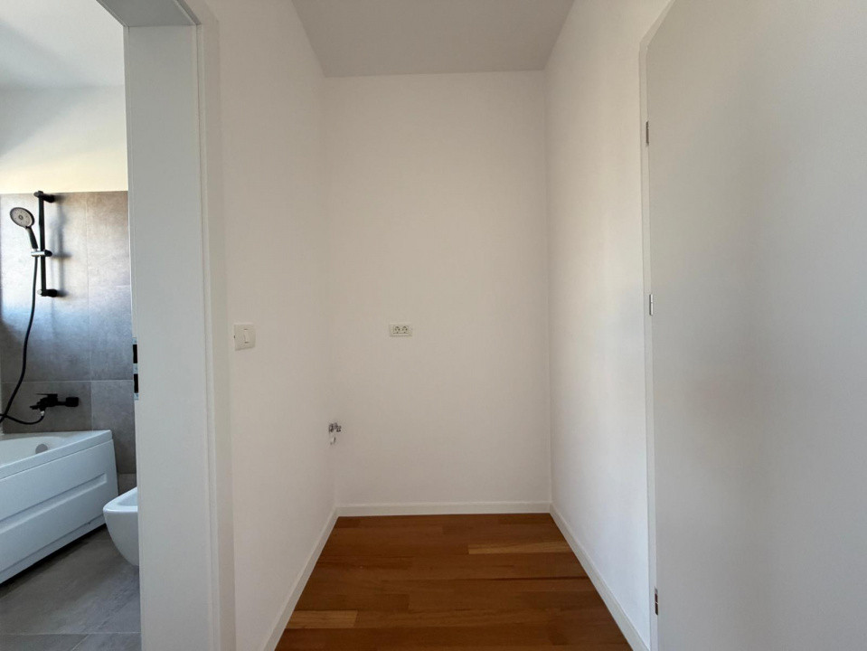 Duplex 5 camere despartit prin camera tehnica - la cheie, in Sacalaz 13, foxfort.ro