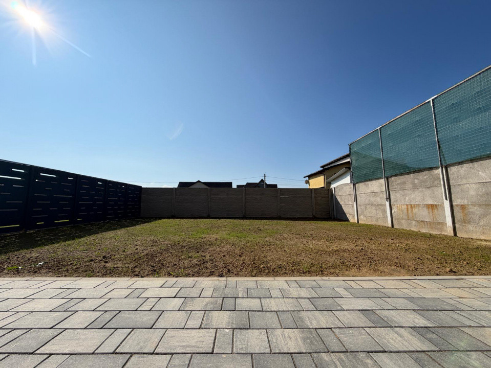 Duplex 5 camere despartit prin camera tehnica - la cheie, in Sacalaz 14, foxfort.ro