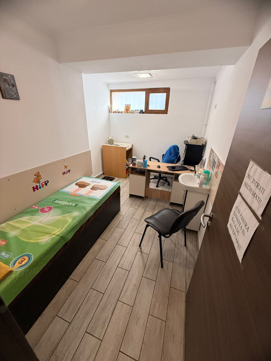 Spatiu comercial cu 3 incaperi, zona Badea Cartan 3, foxfort.ro