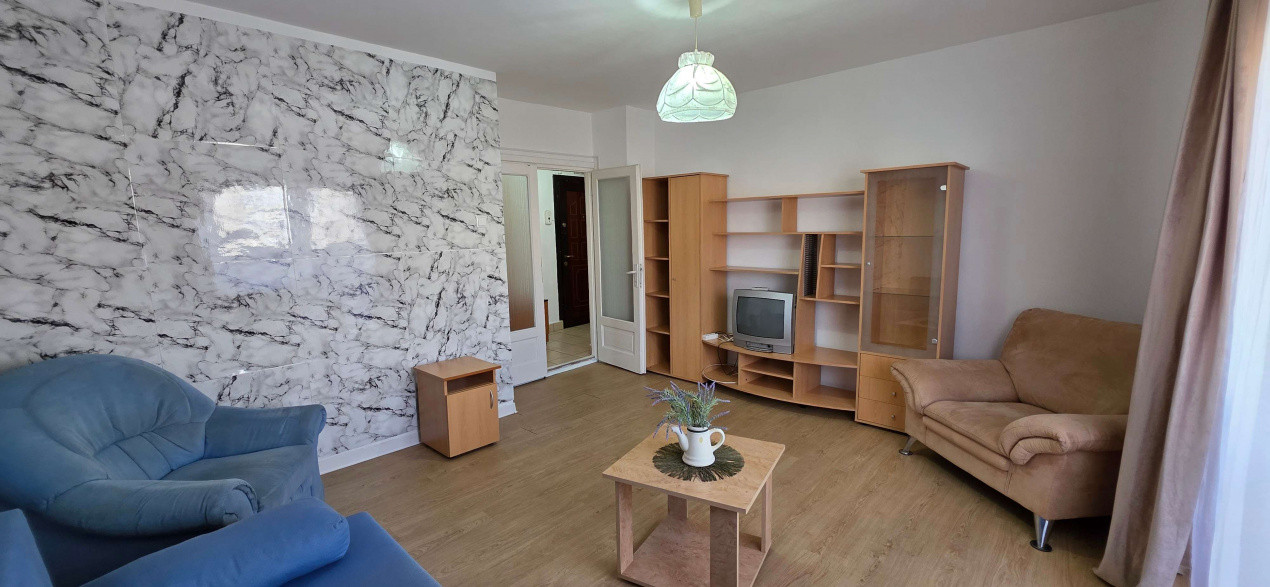 Apartament cu o camera de inchiriat in Arad, zona Aurel Vlaicu 3, foxfort.ro