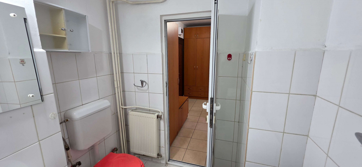 Apartament cu o camera de inchiriat in Arad, zona Aurel Vlaicu 9, foxfort.ro