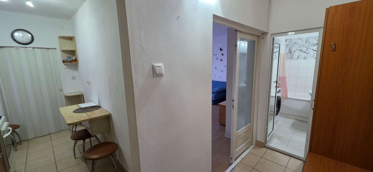 Apartament cu o camera de inchiriat in Arad, zona Aurel Vlaicu 10, foxfort.ro