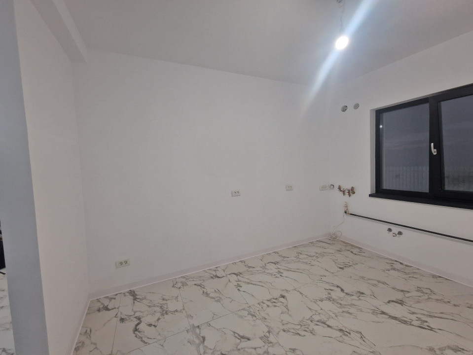 Duplex de vanzare cu 3 camere si teren de 309 mp - Recas 3, foxfort.ro
