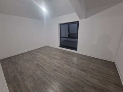 Duplex de vanzare cu 3 camere si teren de 309 mp - Recas imagine mica 6, foxfort.ro