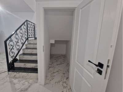 Duplex de vanzare cu 3 camere si teren de 309 mp - Recas imagine mica 12, foxfort.ro