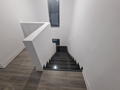 Duplex de vanzare cu 3 camere si teren de 309 mp - Recas imagine mica 13, foxfort.ro