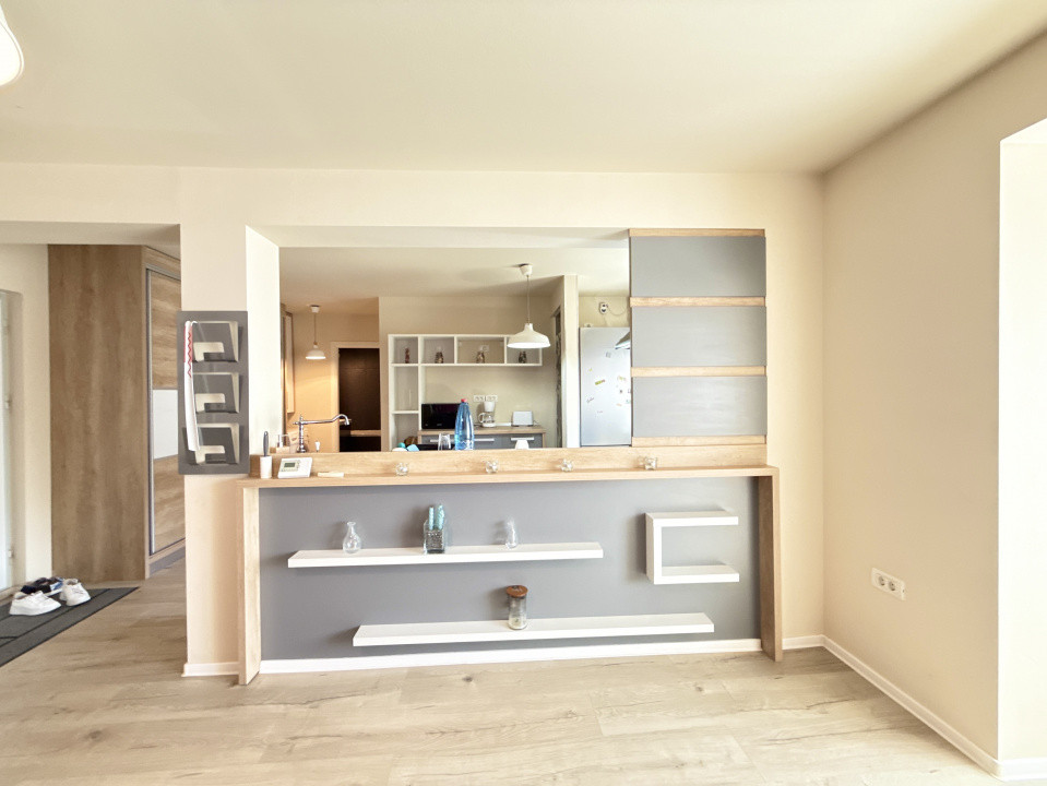 Apartament cu 2 camere de vanzare, zona Torontalului 3, foxfort.ro