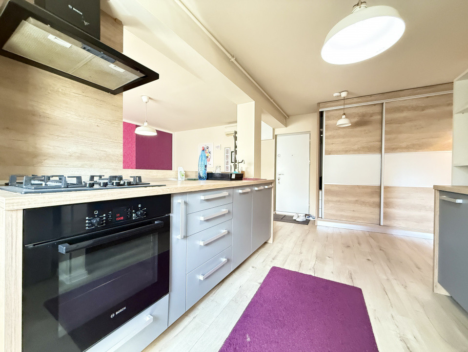 Apartament cu 2 camere de vanzare, zona Torontalului 5, foxfort.ro