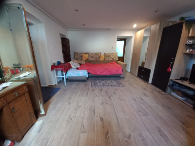 Apartament 2 camere, centrala proprie, zona Tipografilor