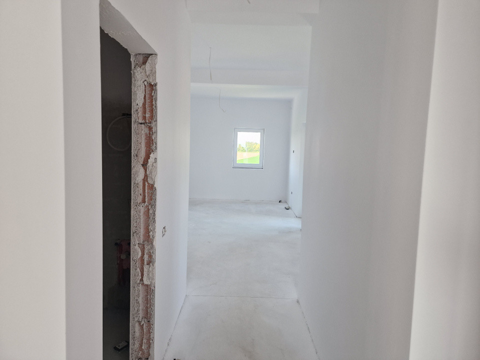 Duplex de vanzare cu 3 camere si teren de 309 mp - Recas 27, foxfort.ro