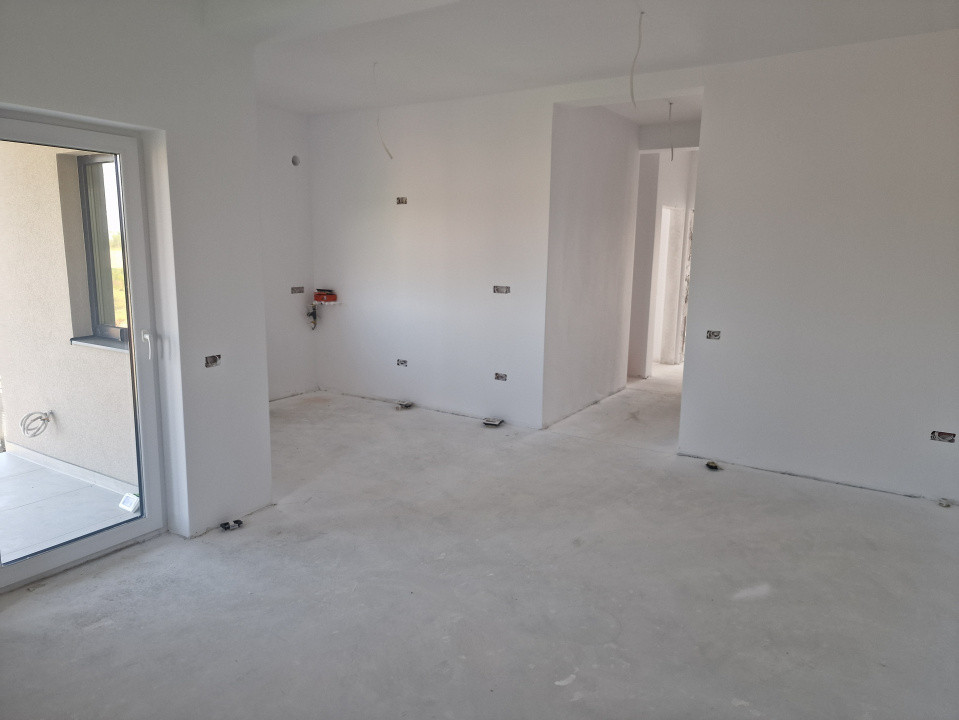 Duplex de vanzare cu 3 camere si teren de 309 mp - Recas 29, foxfort.ro