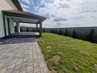 Duplex de vanzare cu 3 camere si teren de 309 mp - Recas imagine mica 10, foxfort.ro