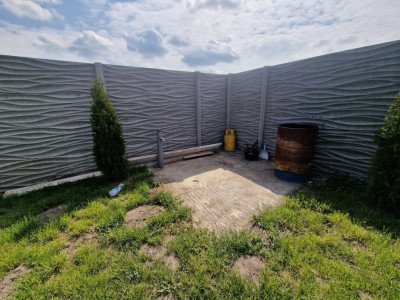 Duplex de vanzare cu 3 camere si teren de 309 mp - Recas imagine mica 12, foxfort.ro