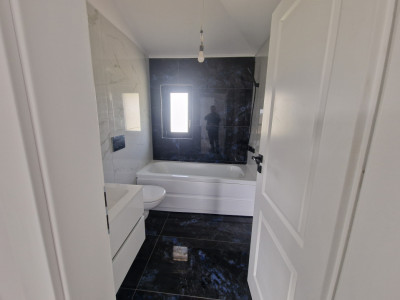 Duplex de vanzare cu 3 camere si teren de 309 mp - Recas imagine mica 15, foxfort.ro