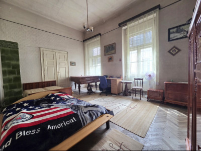 APARTAMENT DE VANZARE IMPRESIONANT | 256 MP UTILI | ZONA TEATRU, ARAD | GARAJ imagine mica 5, foxfort.ro