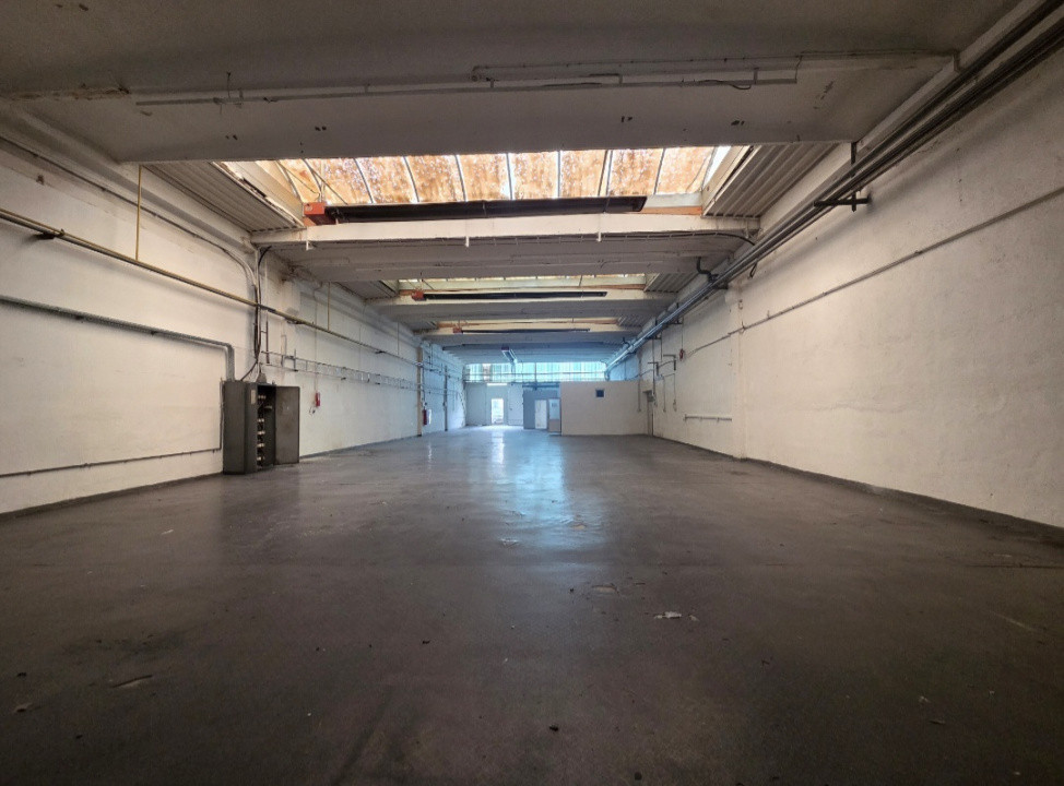 Hala industriala de inchiriat 420 mp, open space – zona UTA 8, foxfort.ro