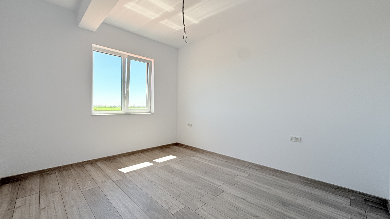Duplex cu 5 camere de 128 mp utili si teren de 410 mp, zona Giarmata Vii 6, foxfort.ro