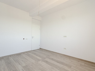 Duplex cu 5 camere de 128 mp utili si teren de 410 mp, zona Giarmata Vii imagine mica 7, foxfort.ro