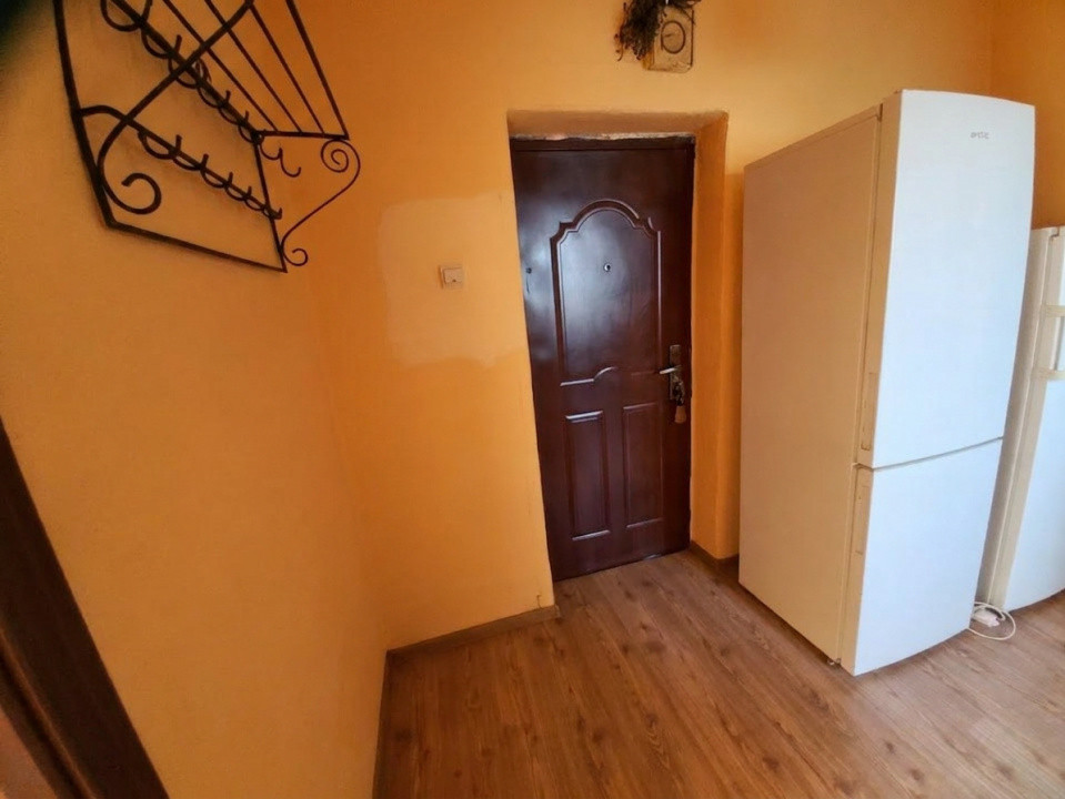 Apartament 2 camere complet renovat – zona Aeroport 4, foxfort.ro