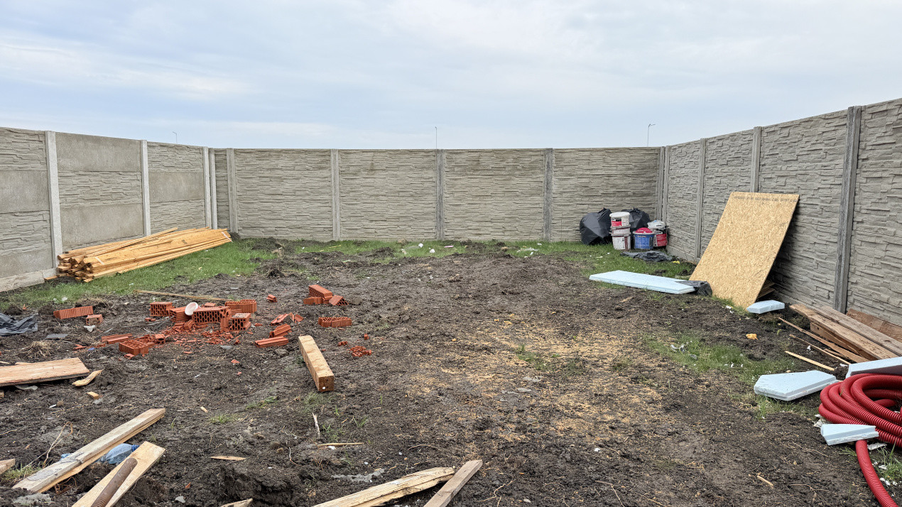 Duplex Mosnita, 4 camere, 2 bai - Toate utilitatile - Drumul Boilor 19, foxfort.ro