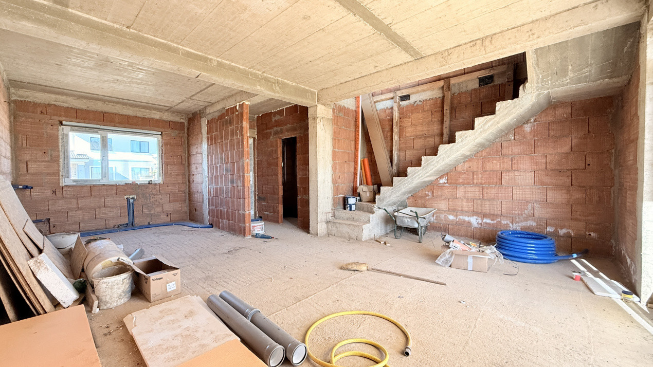 Duplex Mosnita, 4 camere, 2 bai - Toate utilitatile - Drumul Boilor 6, foxfort.ro