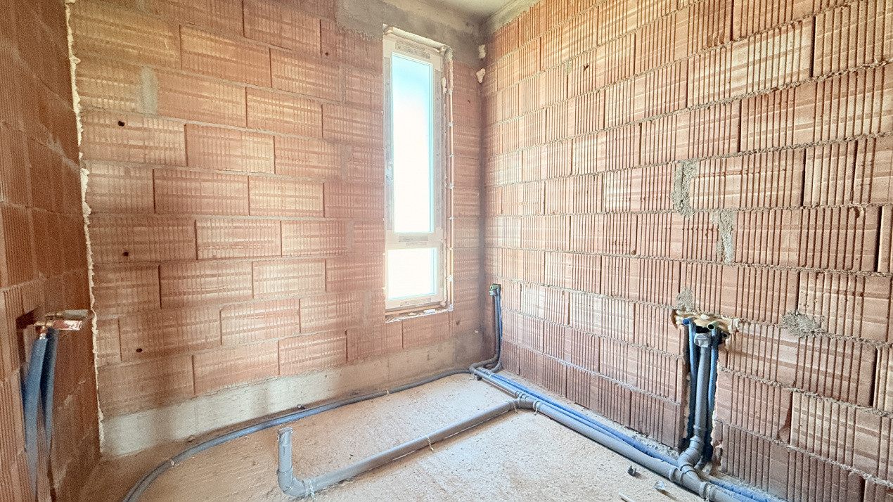 Duplex Mosnita, 4 camere, 2 bai - Toate utilitatile - Drumul Boilor 16, foxfort.ro