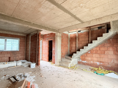 Duplex Mosnita, 4 camere, 2 bai - Toate utilitatile - Drumul Boilor imagine mica 6, foxfort.ro