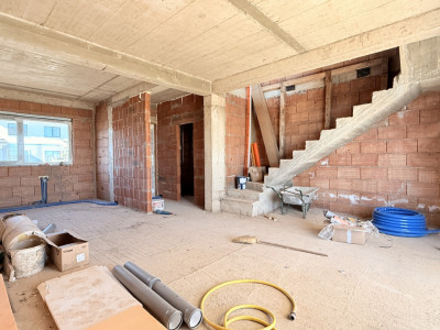 Duplex Mosnita, 4 camere, 2 bai - Toate utilitatile - Drumul Boilor imagine mica 6, foxfort.ro