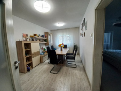 Apartament 4 camere, spatios, renovat – Lipovei imagine mica 2, foxfort.ro