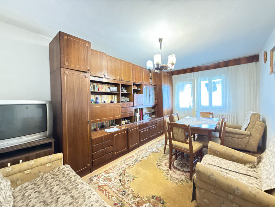 COMISION 0% Apartament cu 3 camere de vanzare, zona Lipovei 6, foxfort.ro