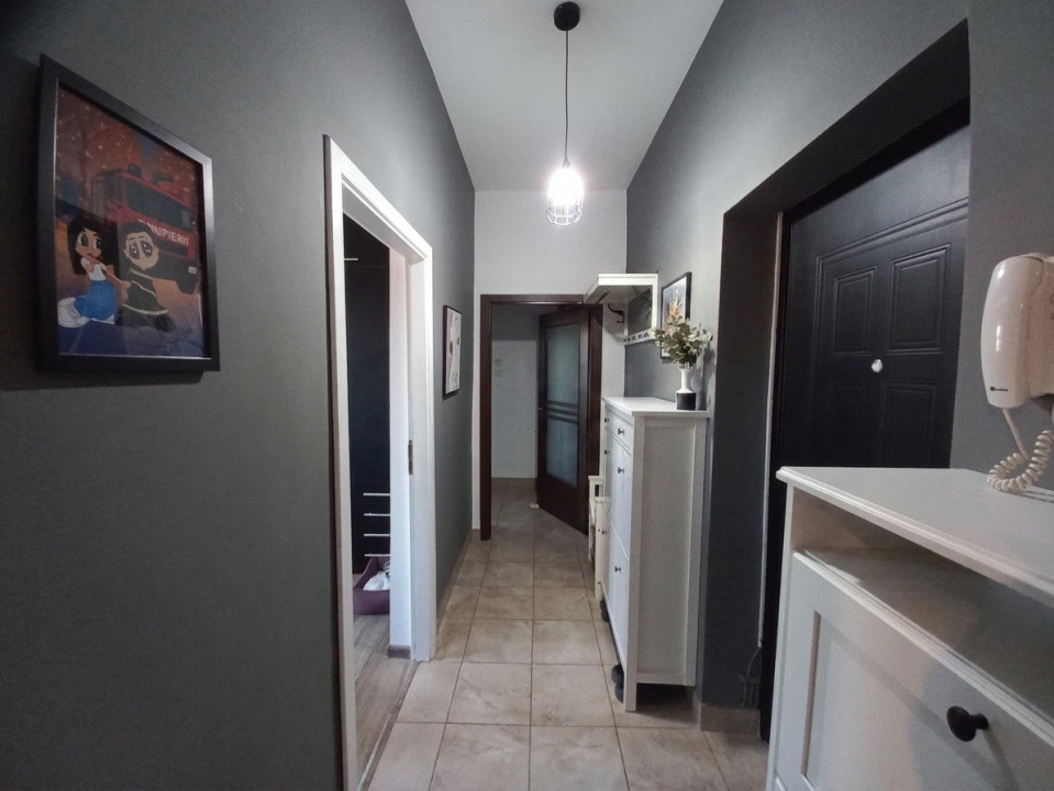 Apartament 2 camere, decomandat | Centrala proprie | A.C. | Comision 0% 4, foxfort.ro