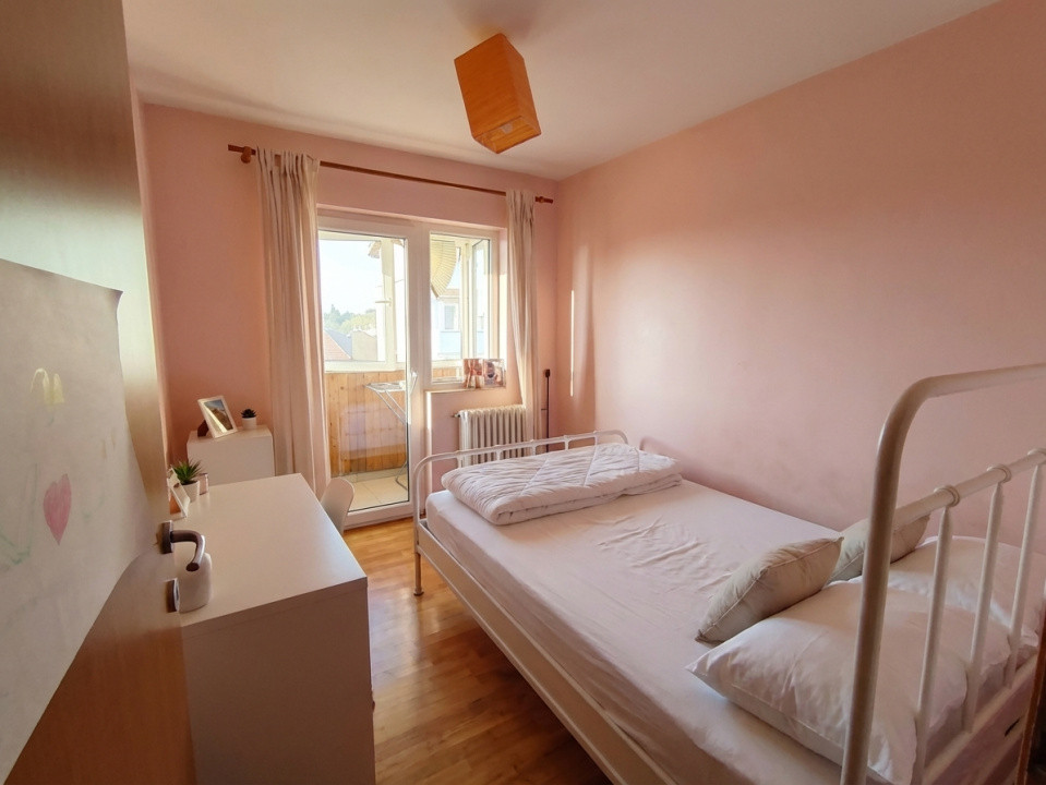 Apartament cu 3 camere de vanzare in Timisoara, zona Girocului 3, foxfort.ro