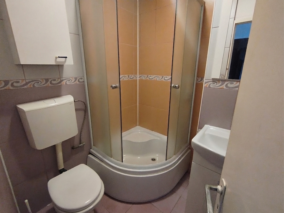 Apartament cu 3 camere de vanzare in Timisoara, zona Girocului 5, foxfort.ro