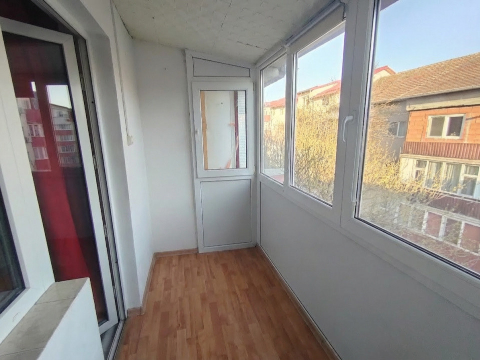 Apartament cu 3 camere de vanzare in Timisoara, zona Girocului 7, foxfort.ro