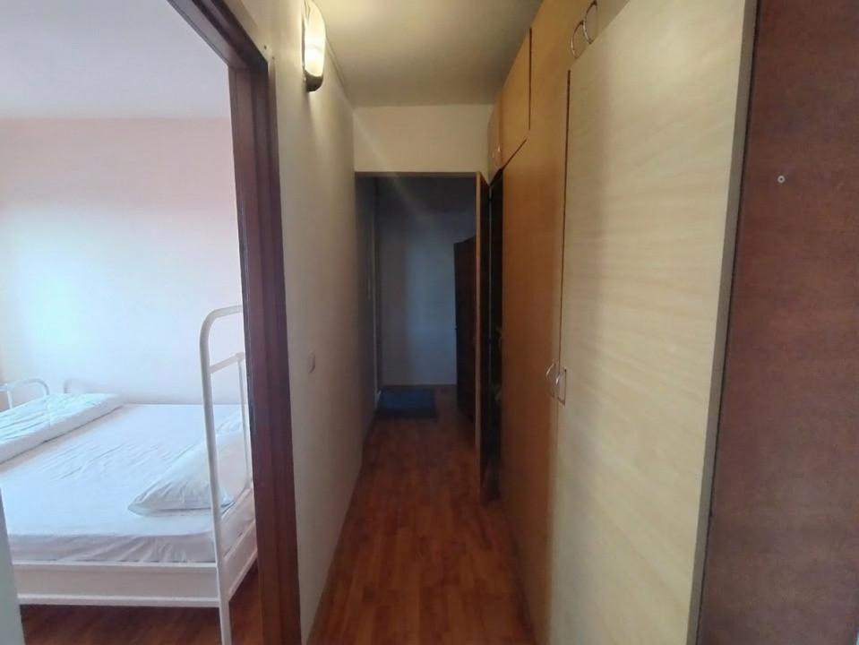 Apartament cu 3 camere de vanzare in Timisoara, zona Girocului 21, foxfort.ro