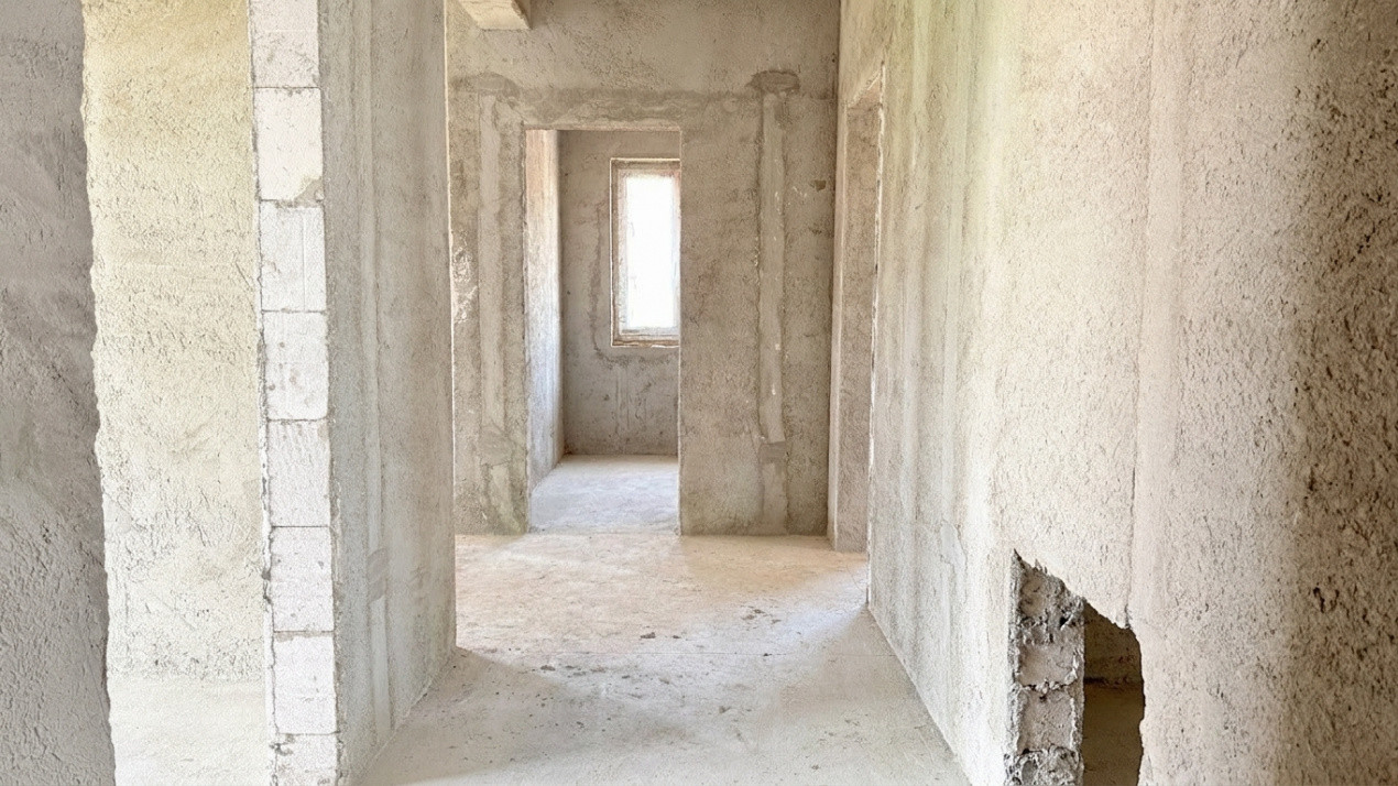 Apartament de vanzare, 3 camere + 300 mp curte - Mosnita - Drumul Boilor 9, foxfort.ro