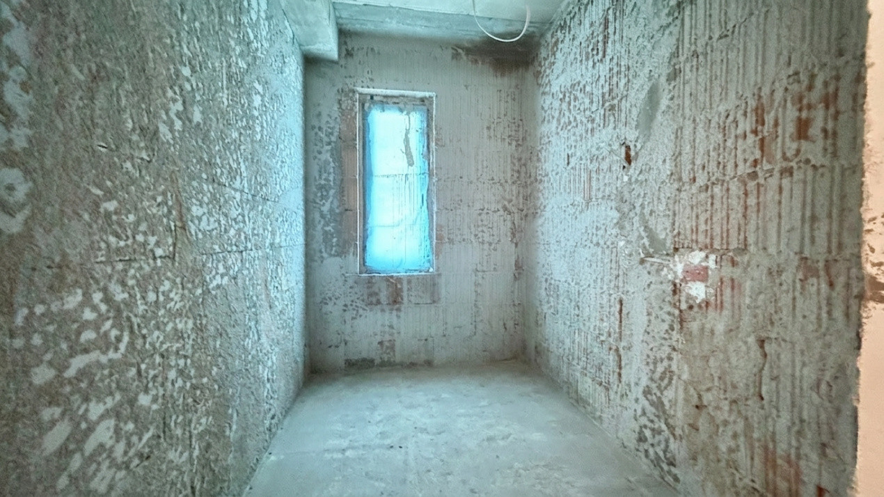 Apartament de vanzare, 3 camere + 300 mp curte - Mosnita - Drumul Boilor 13, foxfort.ro