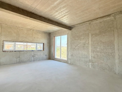 Apartament de vanzare cu 3 camere + 2 locuri de parcare - Drumul Boilor