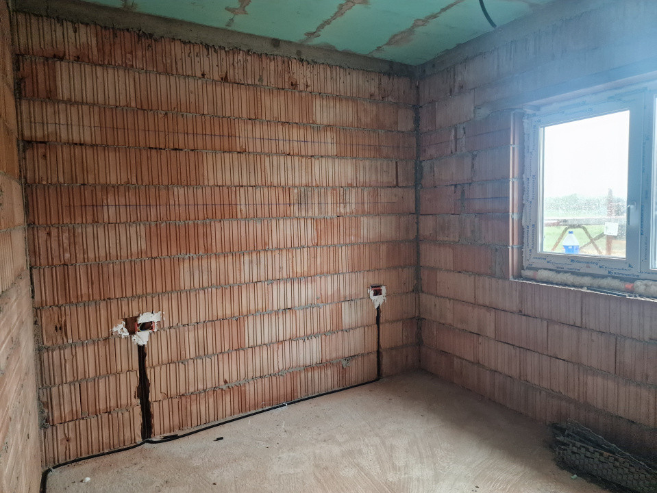 Duplex de vanzare cu 3 camere, zona Bucovat 8, foxfort.ro