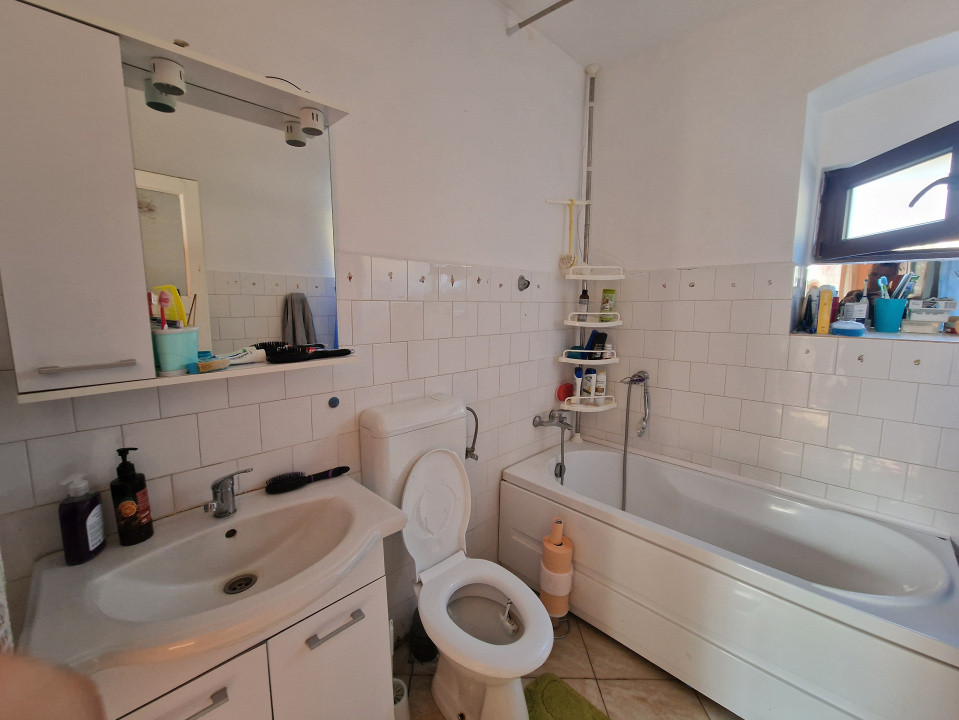 Casa individuala de vanzare cu 4 camere si teren de 800 mp - Recas 12, foxfort.ro