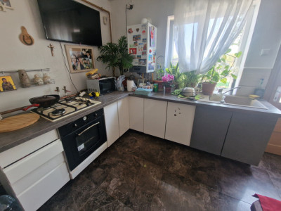 Casa individuala de vanzare cu 7 camere - Recas imagine mica 3, foxfort.ro