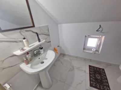 Casa individuala de vanzare cu 7 camere - Recas imagine mica 17, foxfort.ro