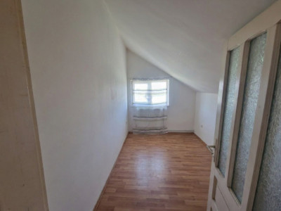 Casa individuala de vanzare cu 7 camere - Recas imagine mica 26, foxfort.ro