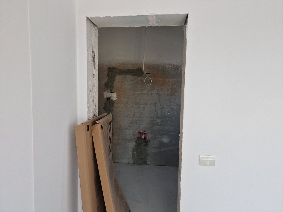 Apartament cu 3 camere la etajul 2 - zona Bucovat 6, foxfort.ro