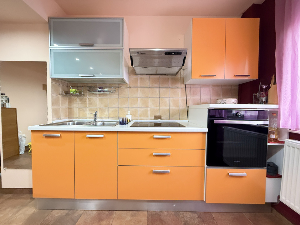 Apartament cu 2 camere de vanzare, zona Aradului 5, foxfort.ro